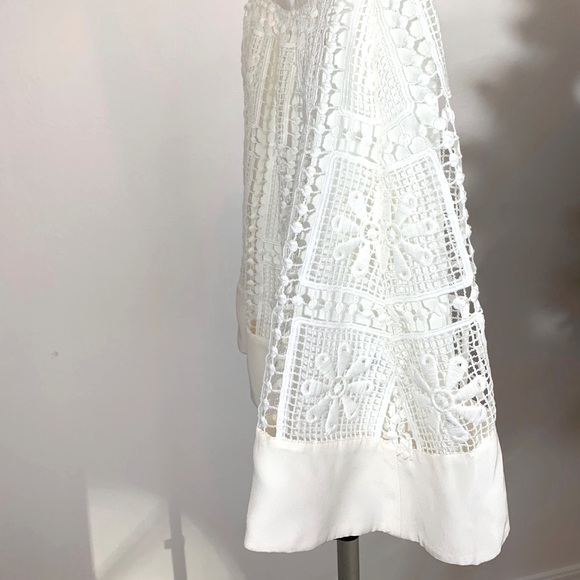 ELIZABETH AND JAMES SILK AND LACE SKIRT. Size 0. - Picture 2 of 11